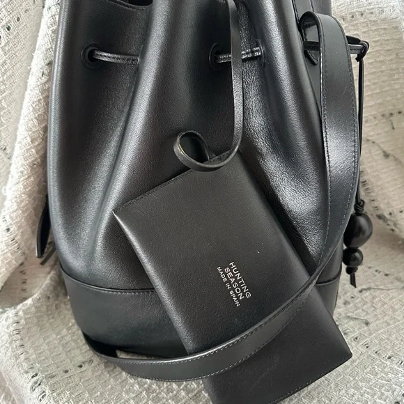 Classic Black Leather Shoulder Bag with Drawstring - Picture 3 of 7